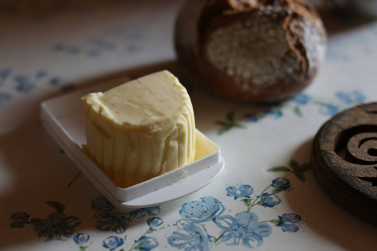 Cocoa Butter Moisturizer Benefits: Why This Rich Formula Beats Generic Lotions